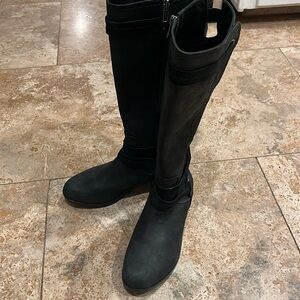 Beautiful black Ugg leather boots